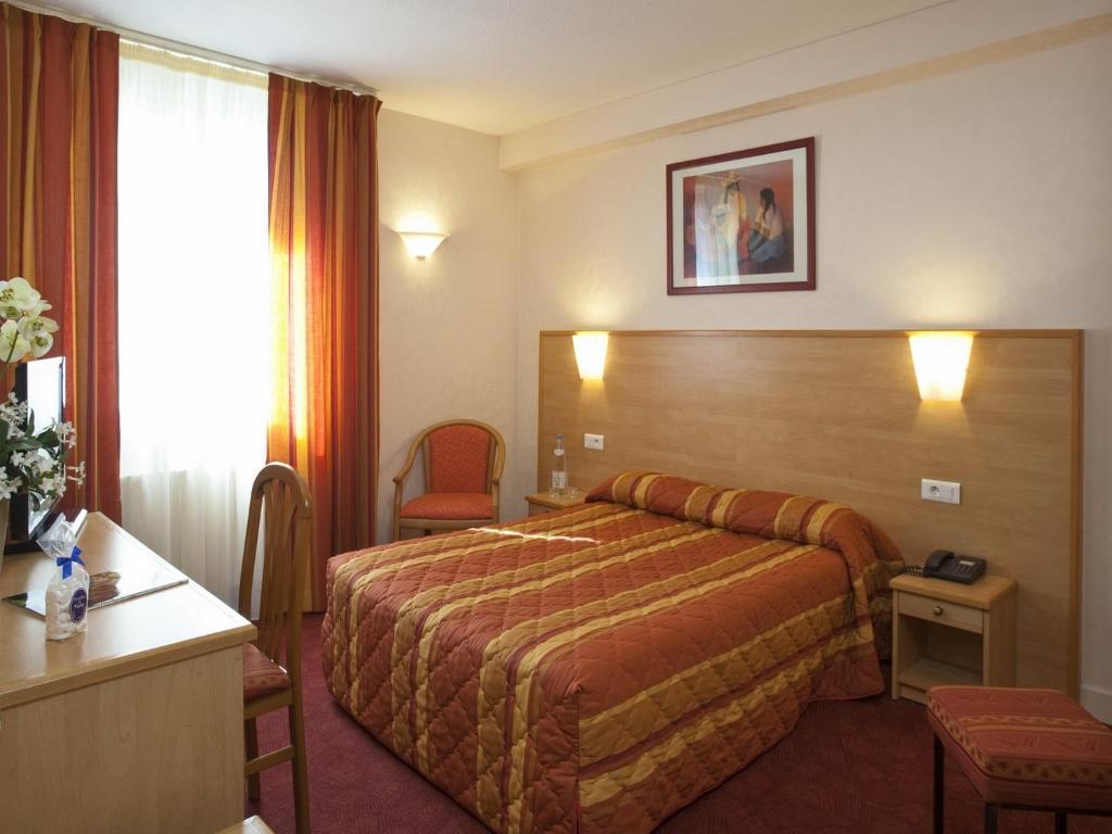 Hotel Chambord Vichy Værelse billede